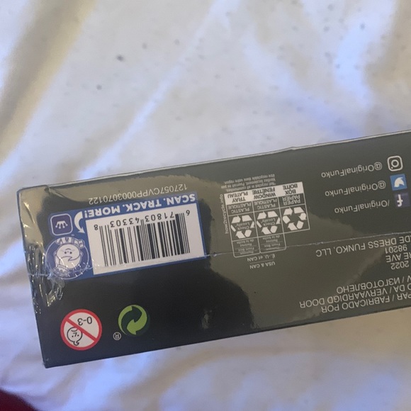 Clark griswold and cousin Eddie funko - Picture 3 of 3